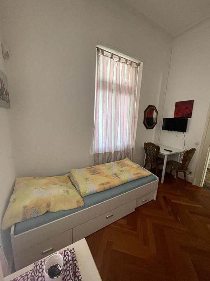 A&S Ferienwohnungen Villa Berlin 雷马根 客房 照片